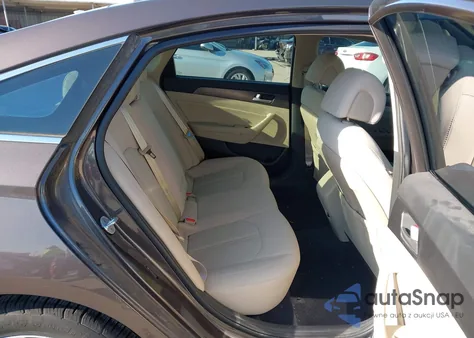 2017 Hyundai Sonata Sport z USA, uszkodzony, nr VIN 5NPE34AFXHH470283